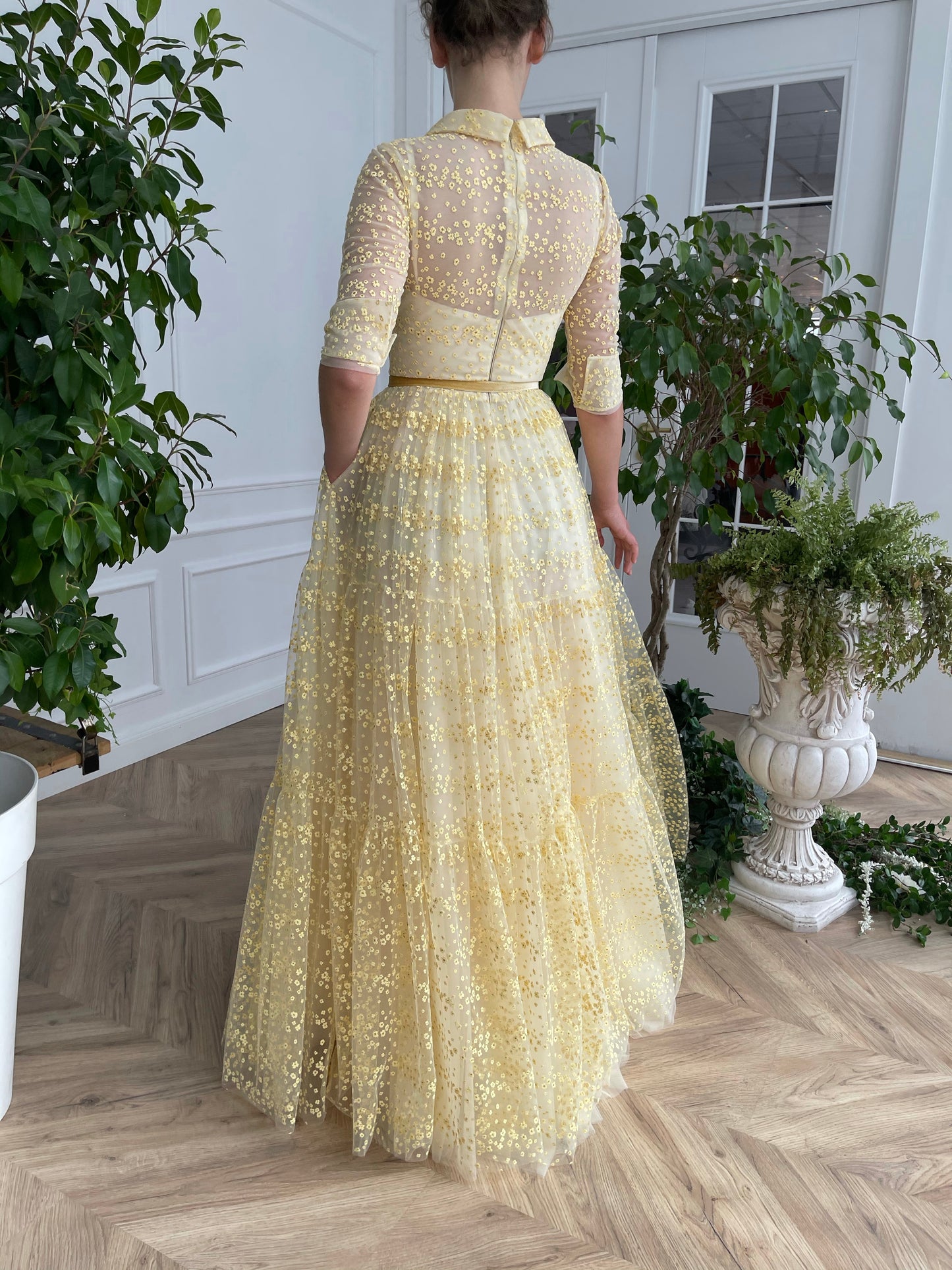 Yellow A-Line dress with short sleeves and belt