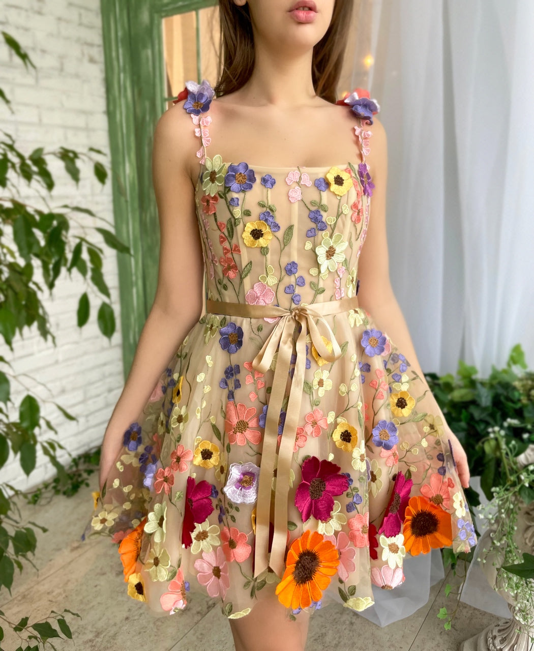 Beige mini dress with flowers, spaghetti straps and embroidery