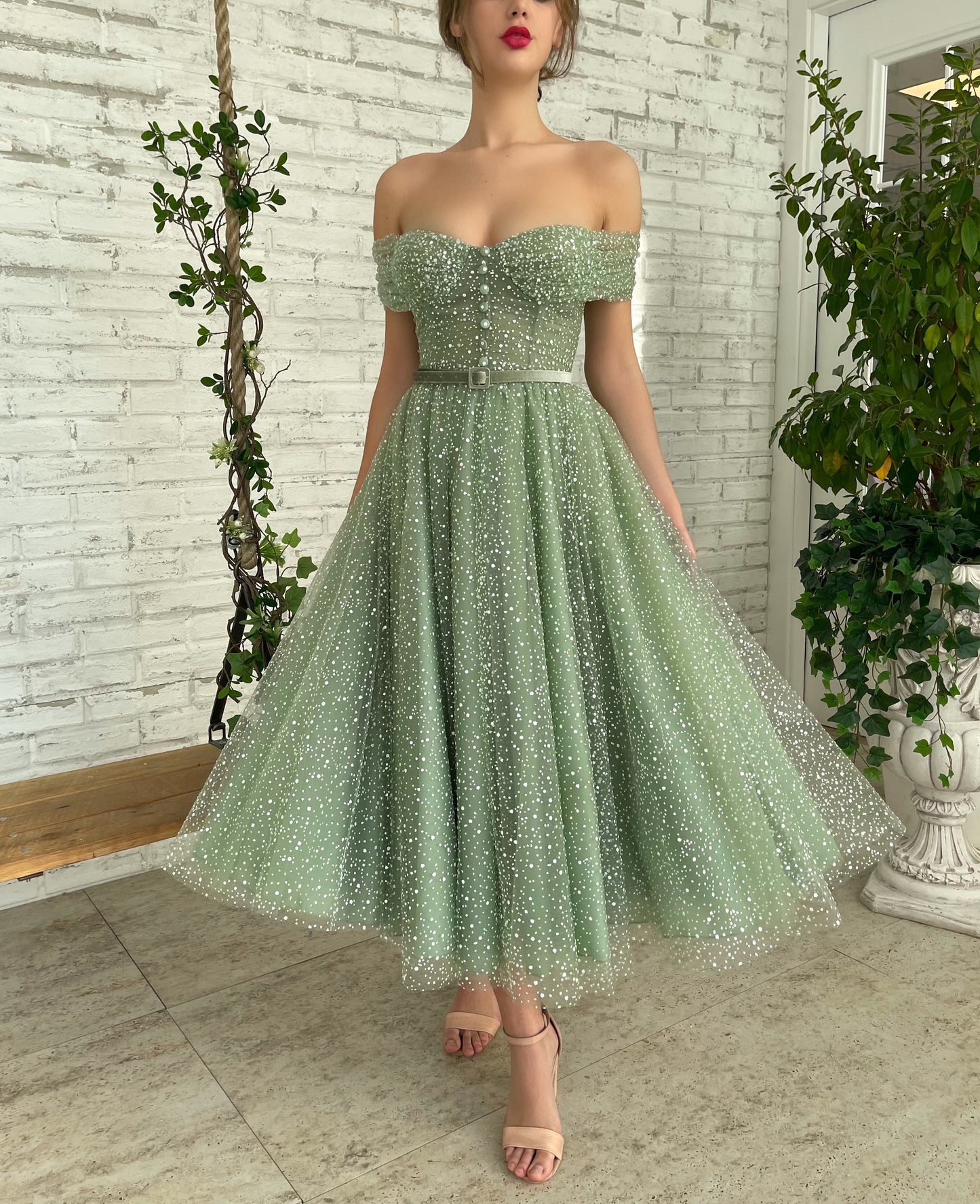 Green midi dress with belt and off the shoulder sleeves