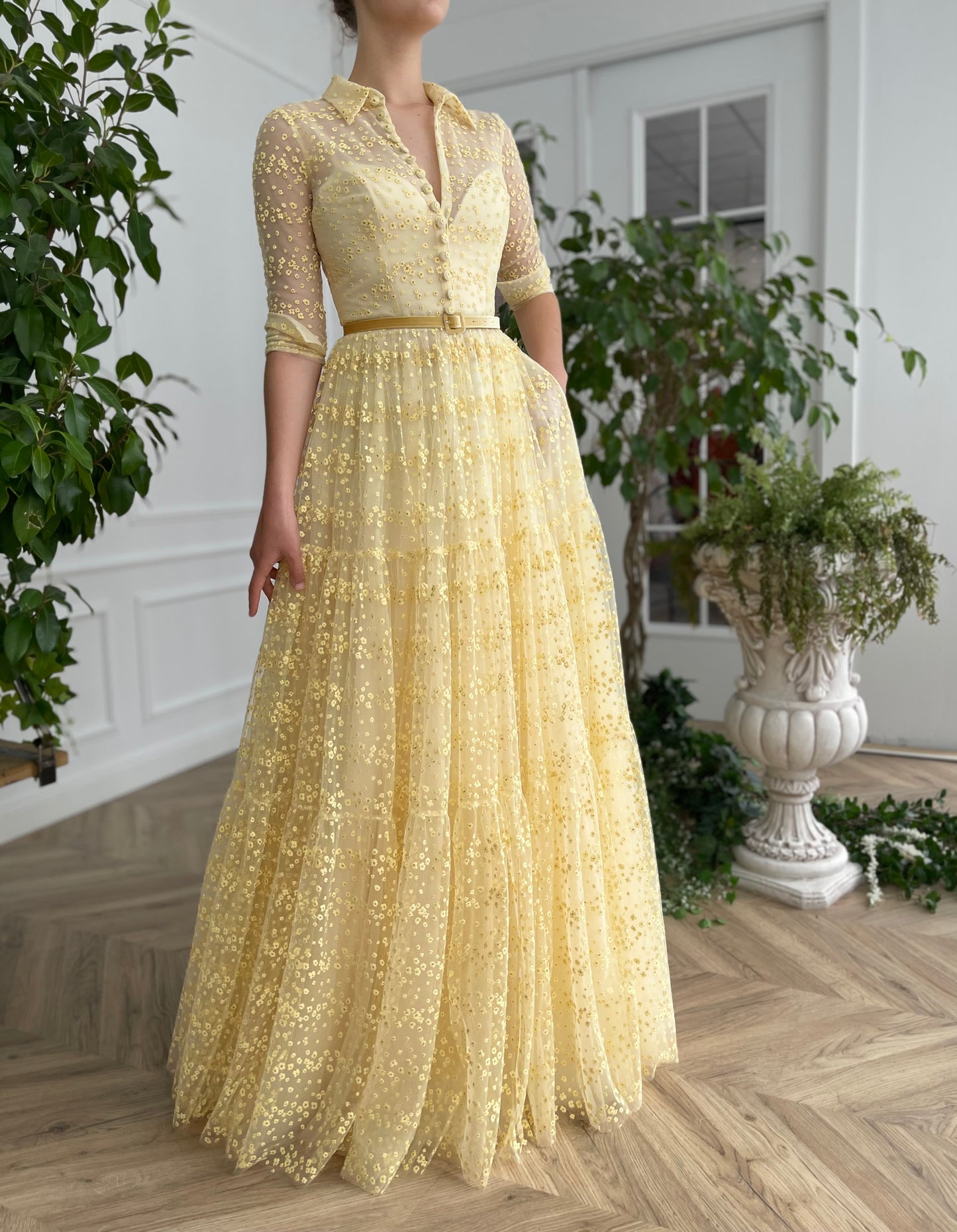 Yellow A-Line dress with short sleeves and belt