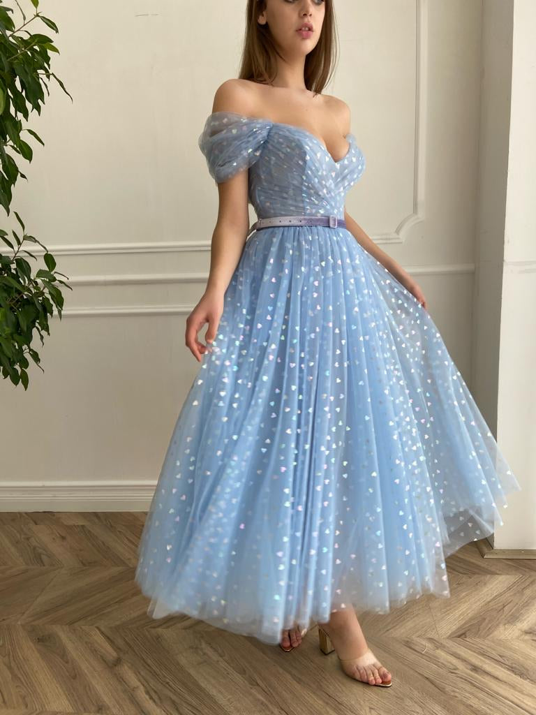 Blue midi dress with off the shoulder sleeves, belt and hearty fabric