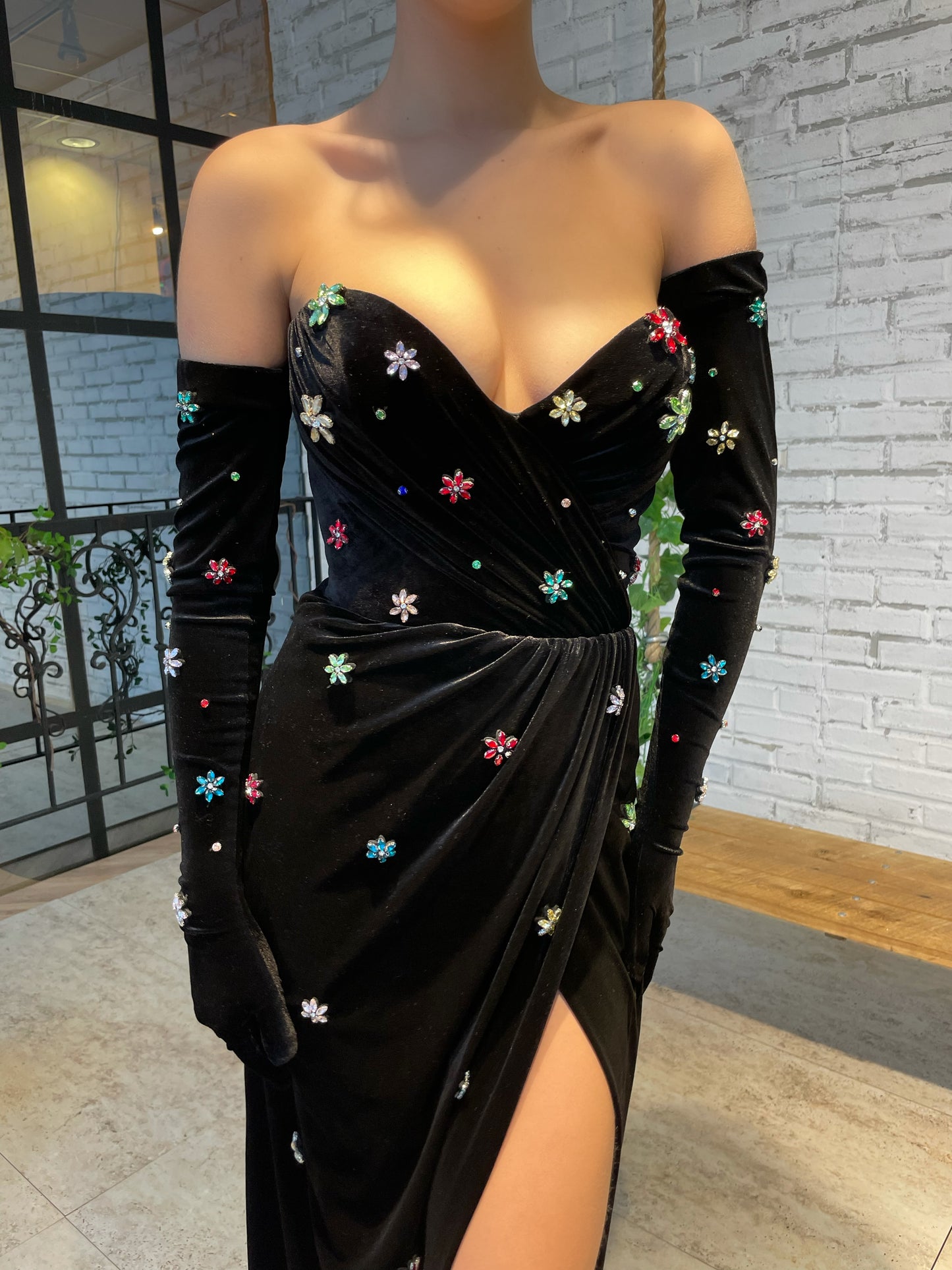 Black mermaid dress with gloves and embroidery