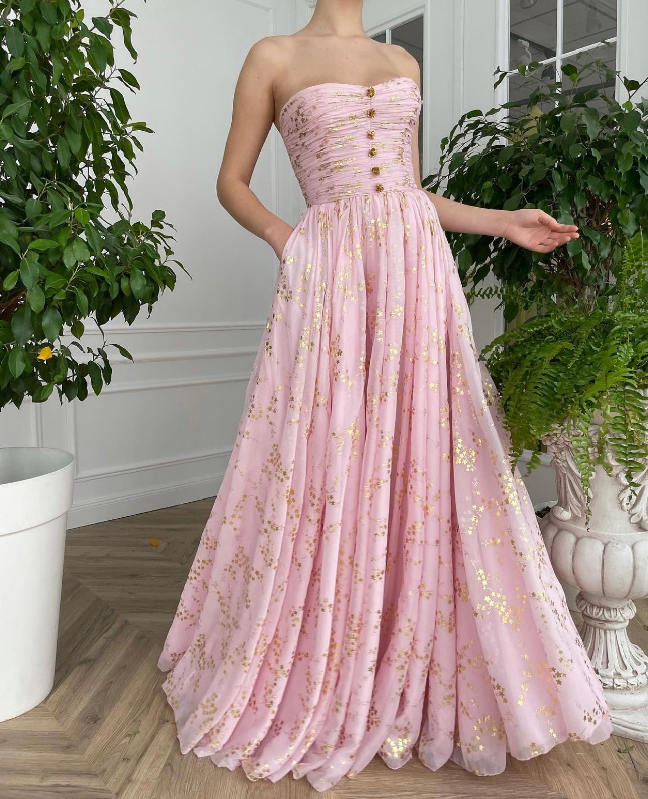 Pink A-Line dress with no sleeves and cape