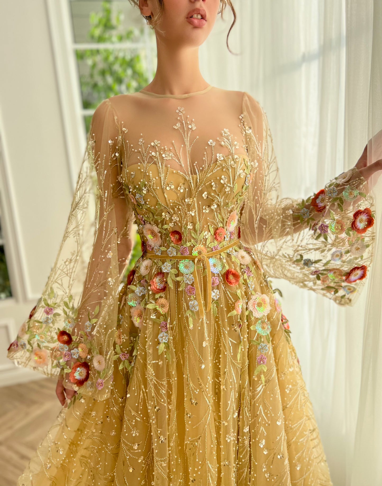 Gold A-Line dress with long sleeves, flowers and embroidery