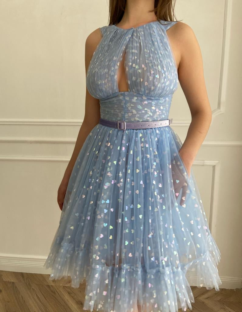 Blue mini dress with no sleeves, belt and hearty fabric