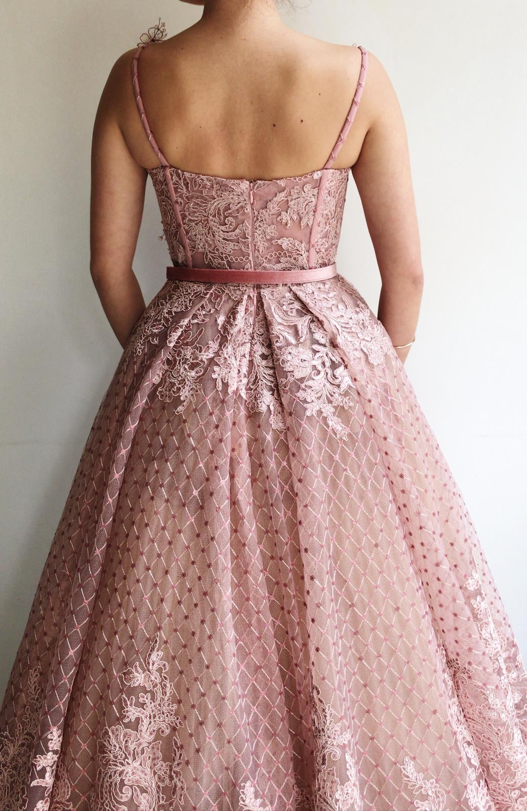 Pink overskirt dress with belt, lace, spaghetti straps and embroidery