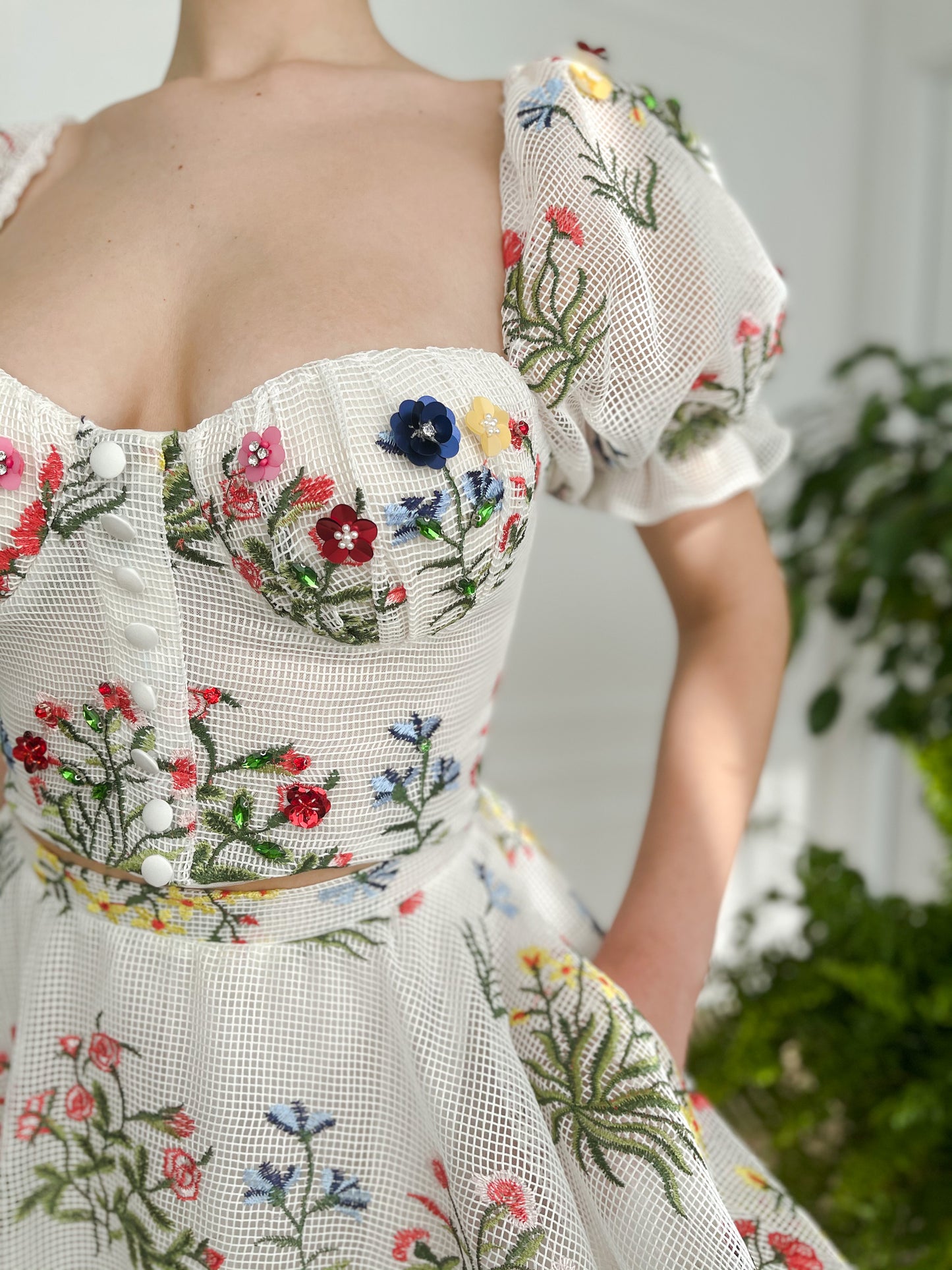 White two piece dress with embroidery and short sleeves