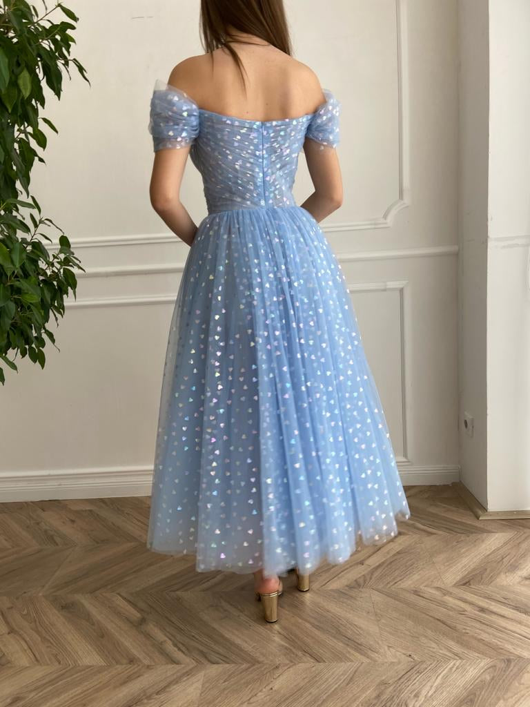 Blue midi dress with off the shoulder sleeves, belt and hearty fabric