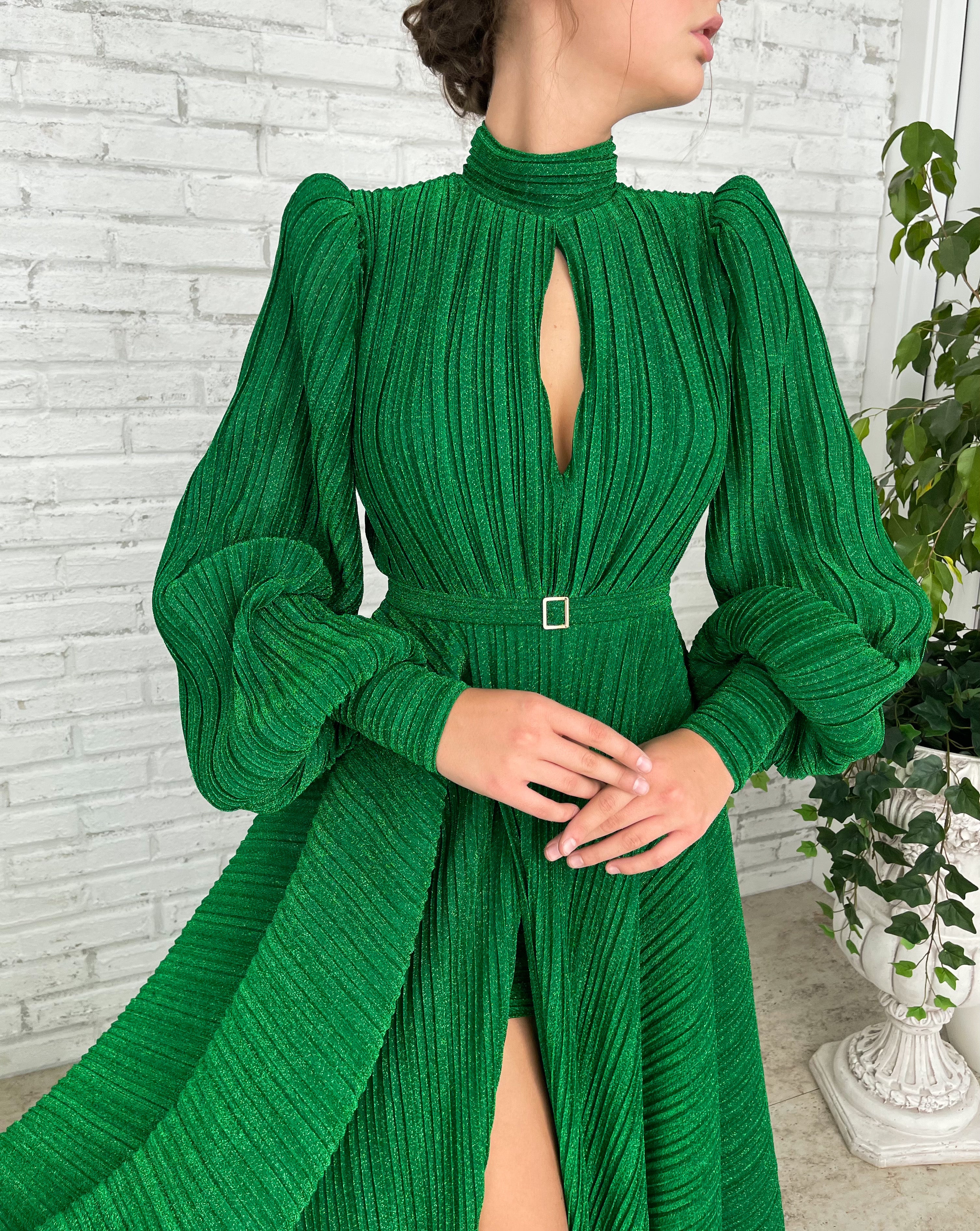 Green A-Line dress with belt and long sleeves