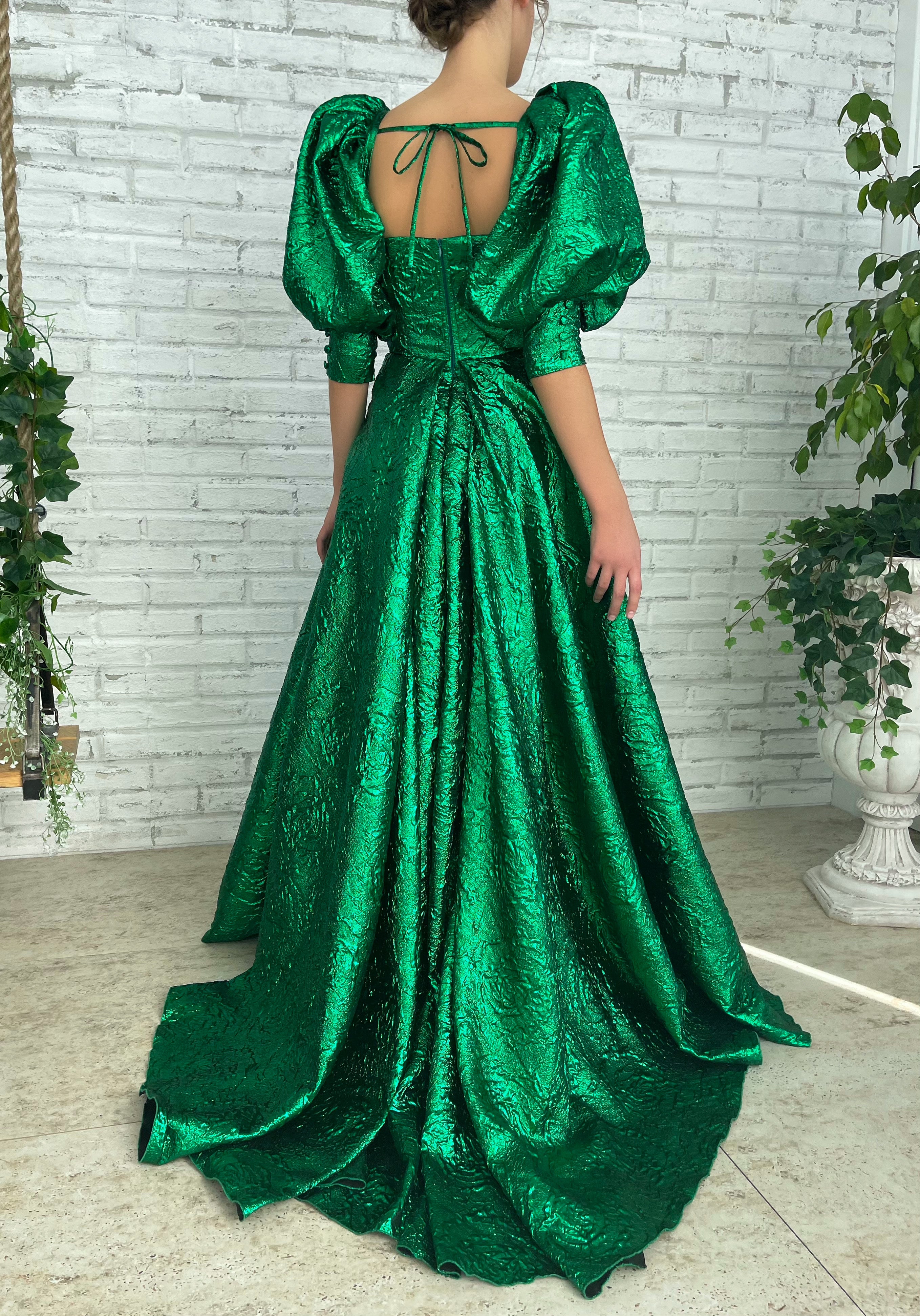 Green A-Line dress with short puff sleeves