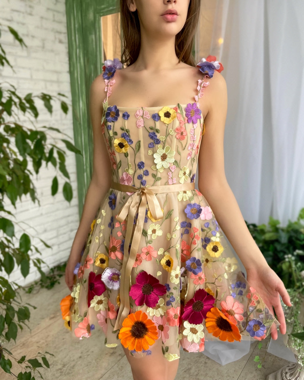 Beige mini dress with flowers, spaghetti straps and embroidery