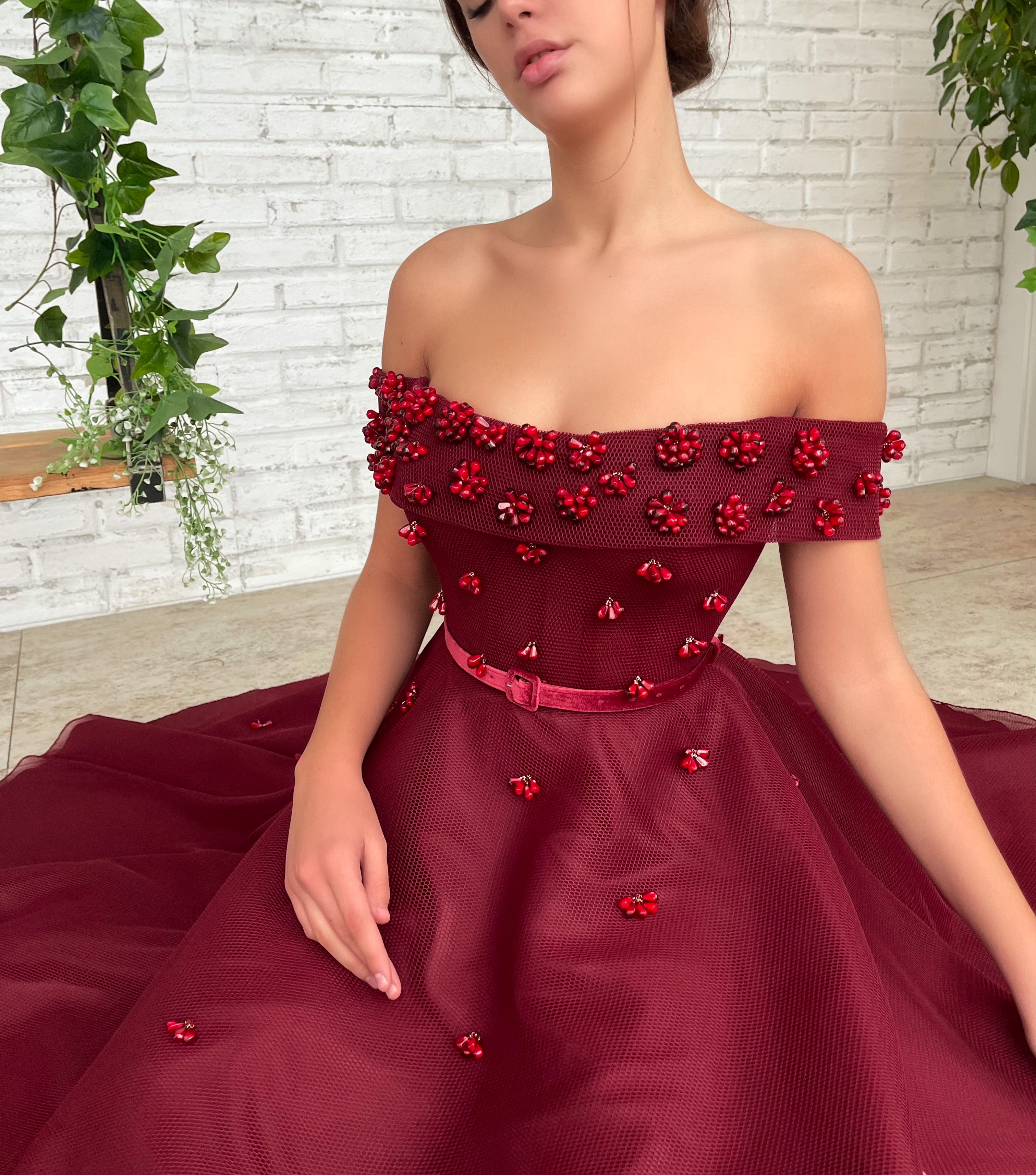 Red midi dress with belt, embroidery and off the shoulder sleeves