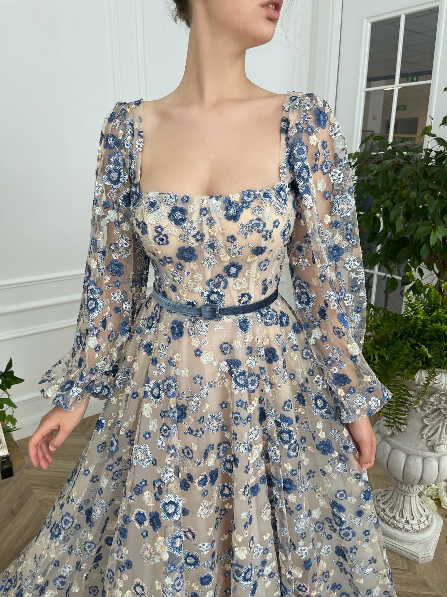 Beige A-Line dress with long sleeves, belt and printed flowers