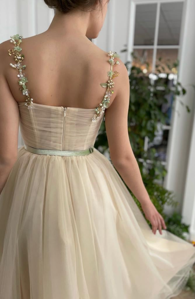Beige midi dress with belt, spaghetti straps and embroidery