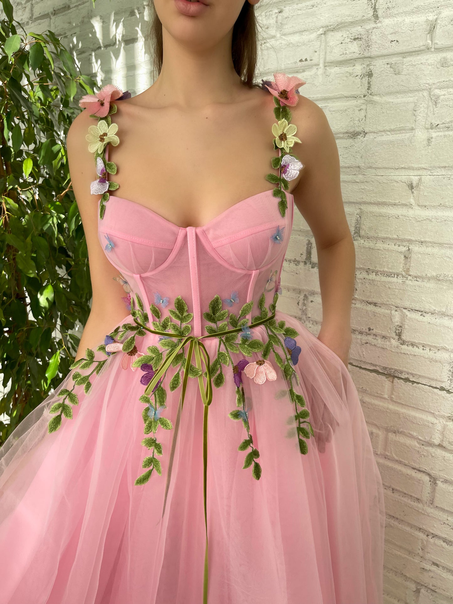 Pink midi dress with spaghetti straps and embroidery