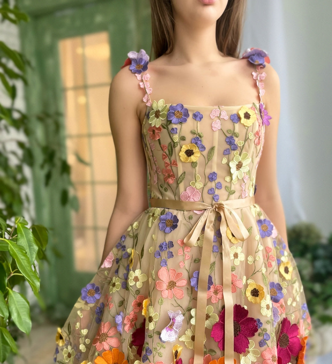 Beige mini dress with flowers, spaghetti straps and embroidery