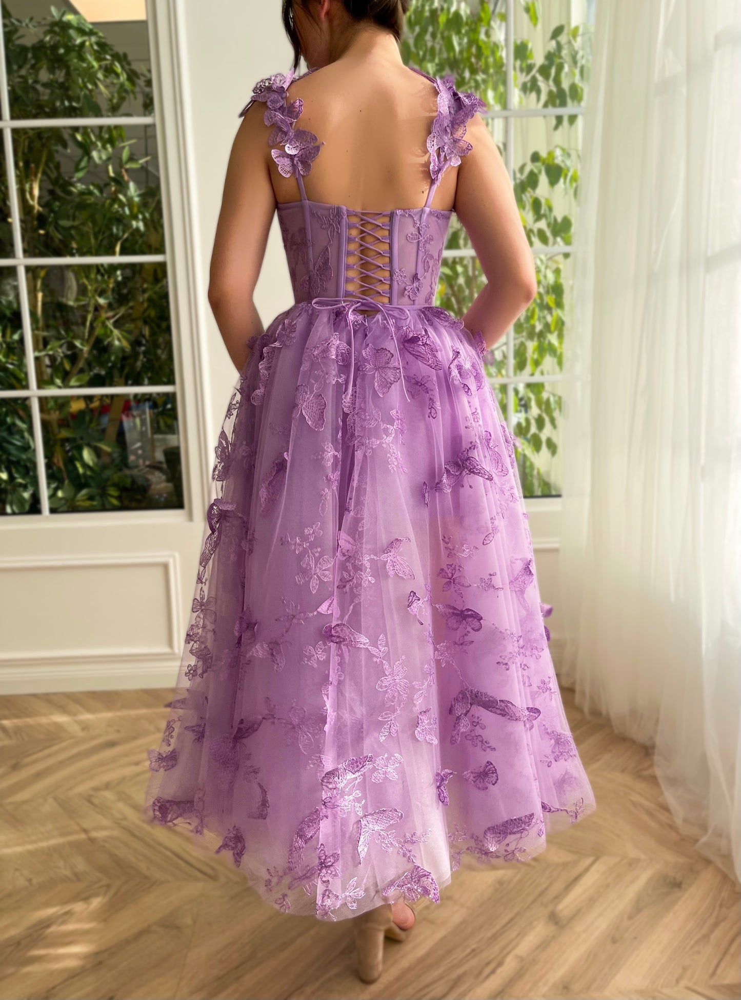 Purple midi dress with straps and embroidered butterflies