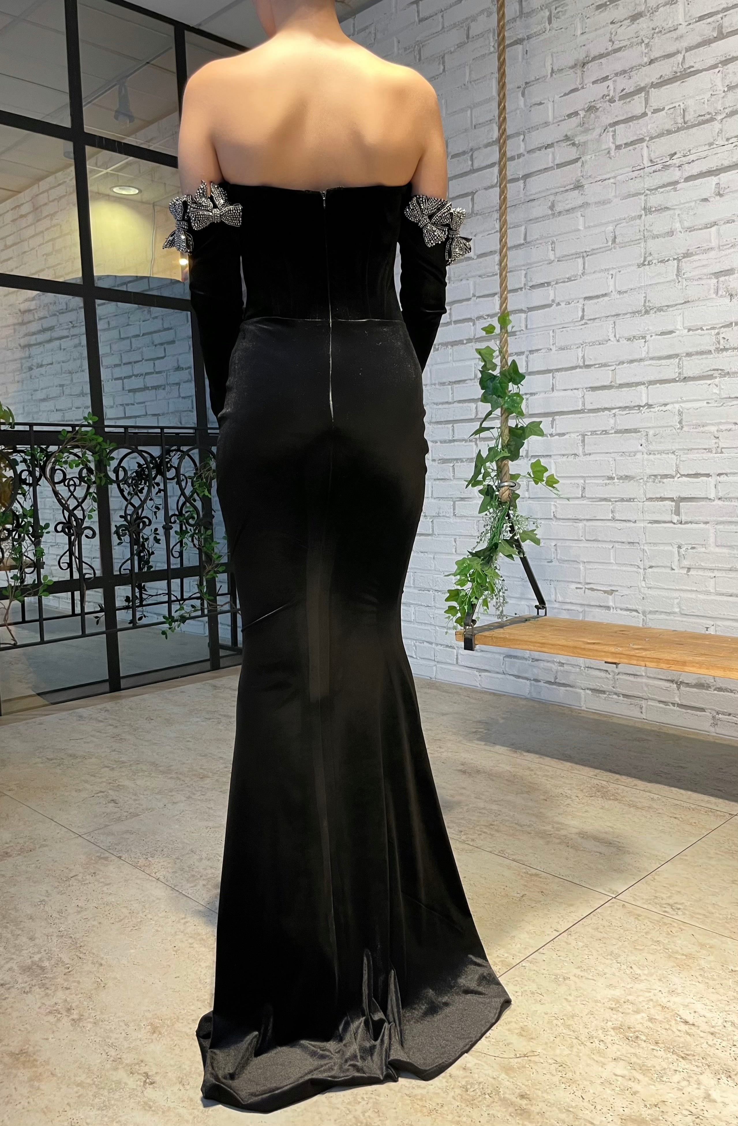 Black mermaid dress with embroidery, off the shoulder sleeves and long sleeves