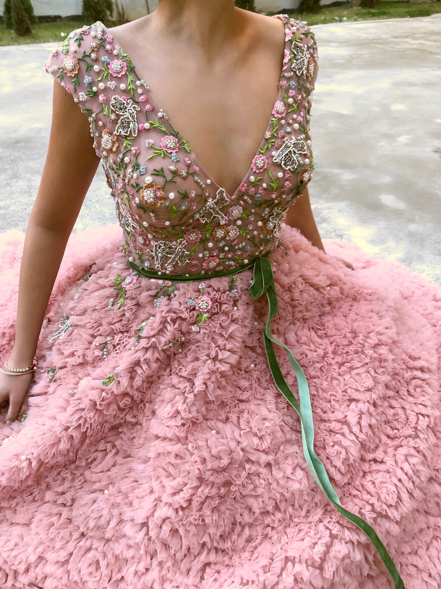 Pink A-Line dress with v-neck, no sleeves and embroidery